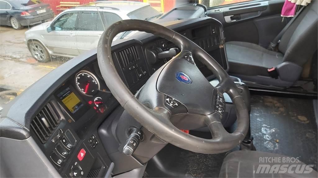 Scania R400 Тягачі