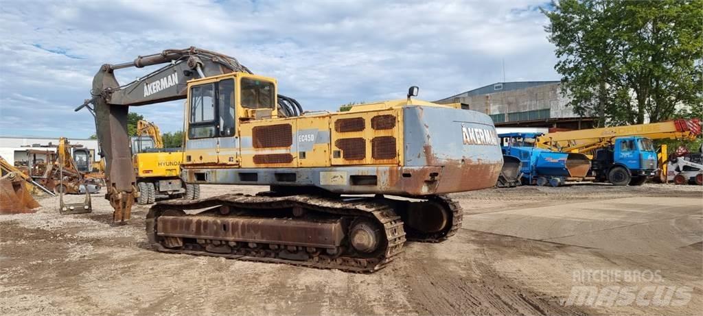 Volvo EC450 Гусеничні екскаватори