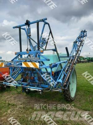 Berthoud V SUP 25 Причіпні обприскувачі