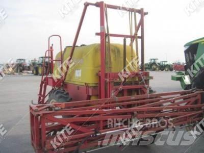 Gambetti Barre 2000/18 Причіпні обприскувачі