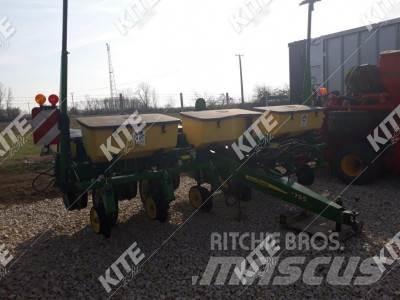 John Deere 1755 Комбіновані сівалки