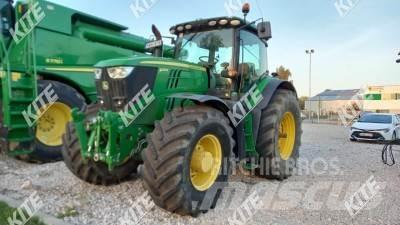 John Deere 6215R Трактори