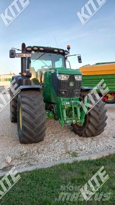 John Deere 6215R Трактори