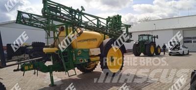 John Deere 732i/21 Причіпні обприскувачі