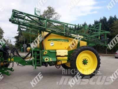 John Deere 740/21M Причіпні обприскувачі