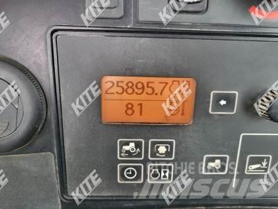 John Deere 8130 Трактори