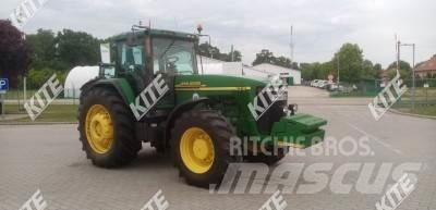 John Deere 8310 Трактори