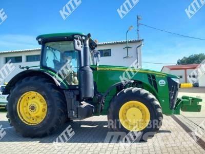 John Deere 8345R Трактори