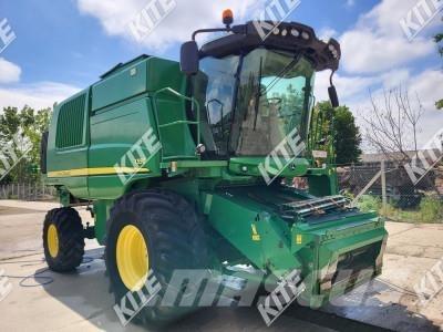 John Deere T550 Зернозбиральні комбайни