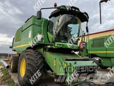 John Deere T660 Зернозбиральні комбайни
