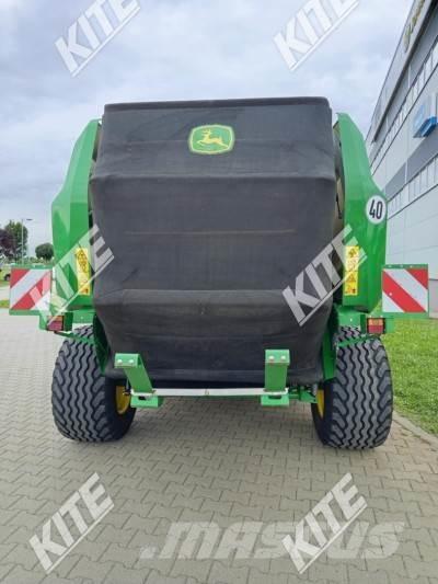 John Deere V451R Рулонні прес-підбирачі