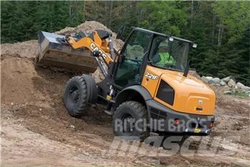 CASE 221F Фронтальні навантажувачі