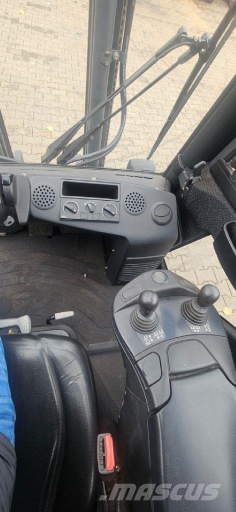 Linde H 30 D-02 Дизельні навантажувачі