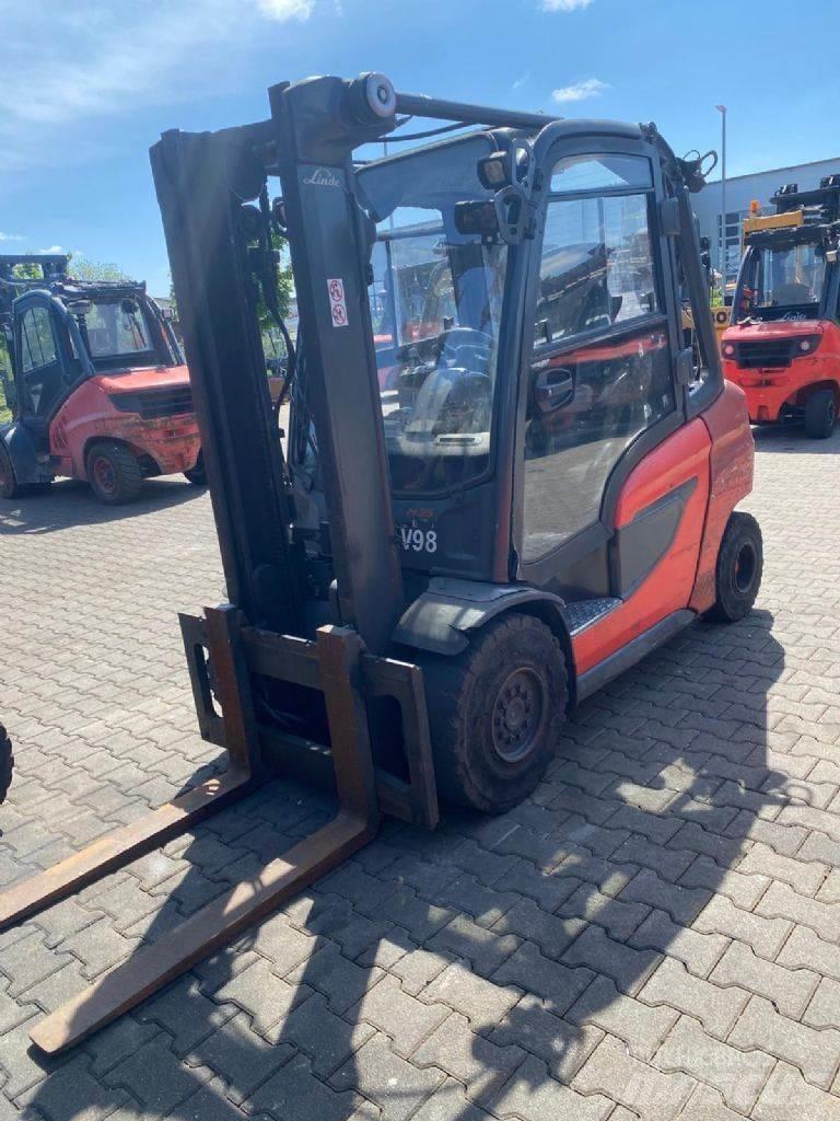 Linde H 35 T-01 Газові навантажувачі