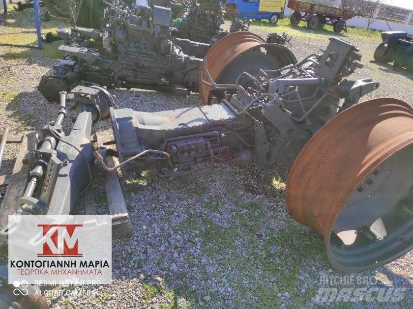CLAAS CELTIS 456 Трактори