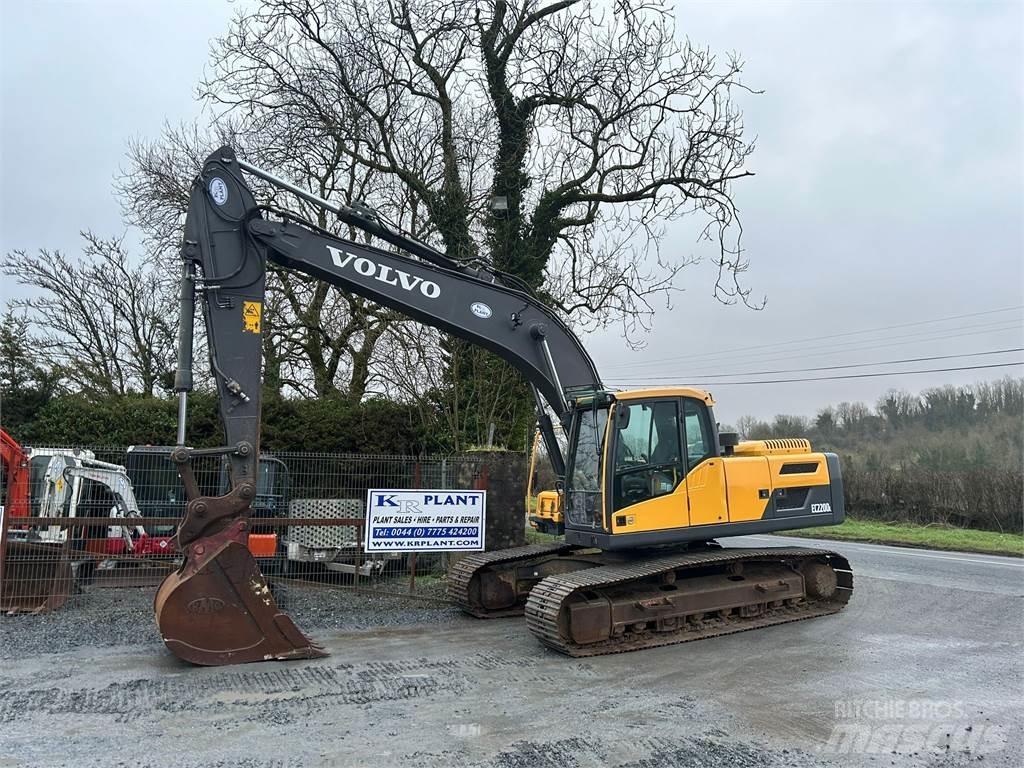 Volvo EC220DL Гусеничні екскаватори