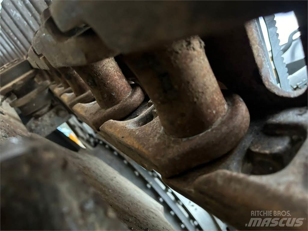 Volvo EC220DL Гусеничні екскаватори