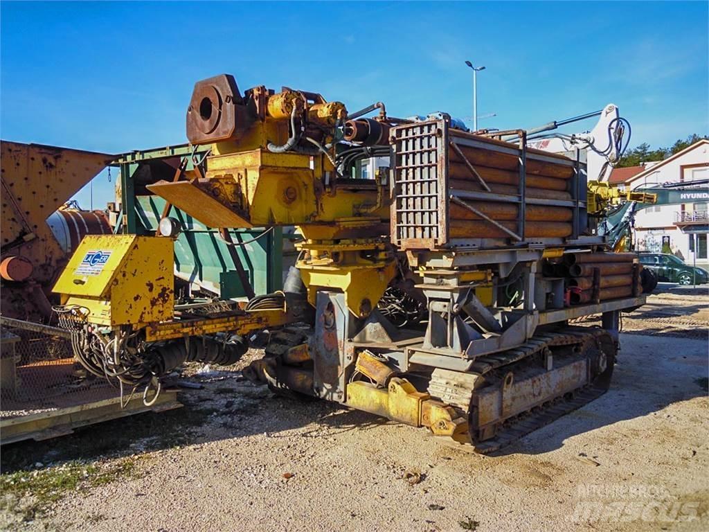Atlas Copco Mustang 13-F3 Свердлильні установки