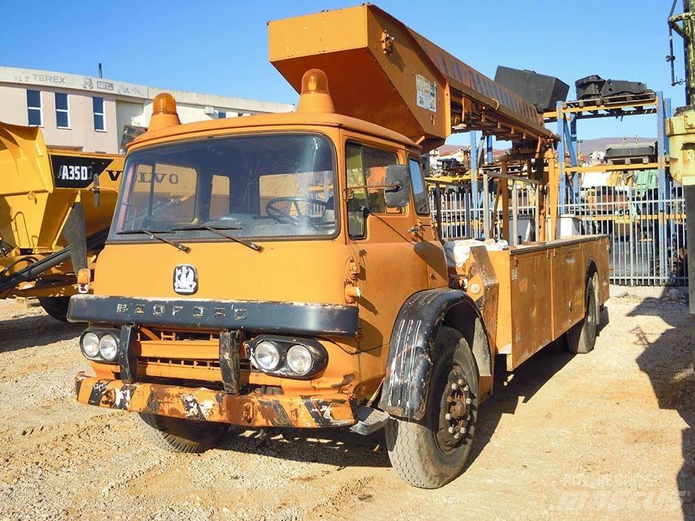 Bedford ERV1GCO Колінчаті підйомники