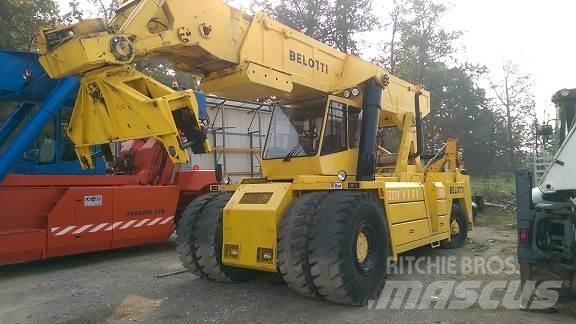 Belotti B75 Телескопічні навантажувачі