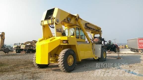 Belotti TRITON FB45/23 Телескопічні навантажувачі