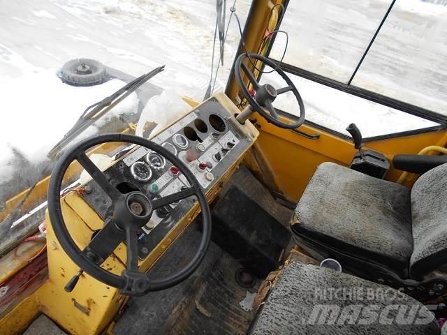 Bomag BW-161AC Котки тротуарні