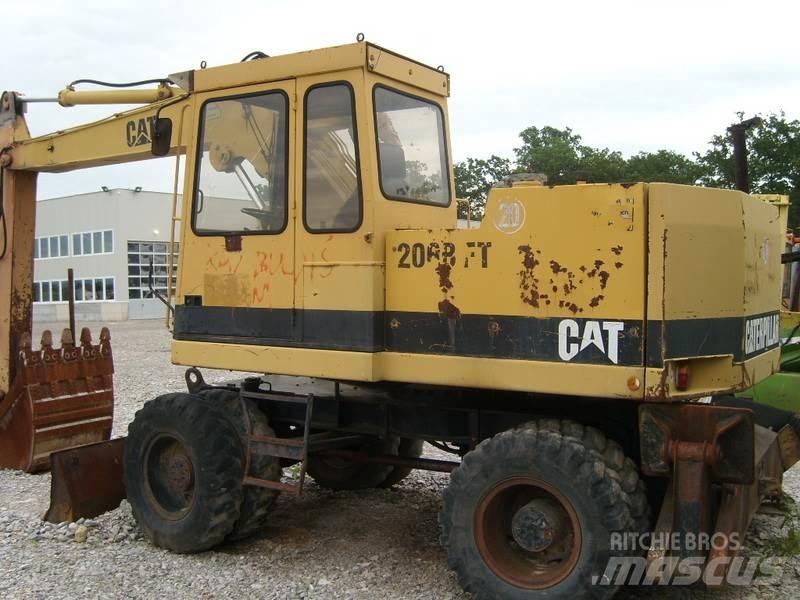 CAT 206 BFT Колісні екскаватори