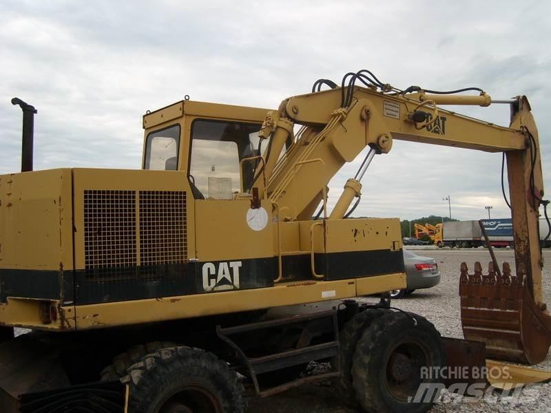CAT 206 BFT Колісні екскаватори