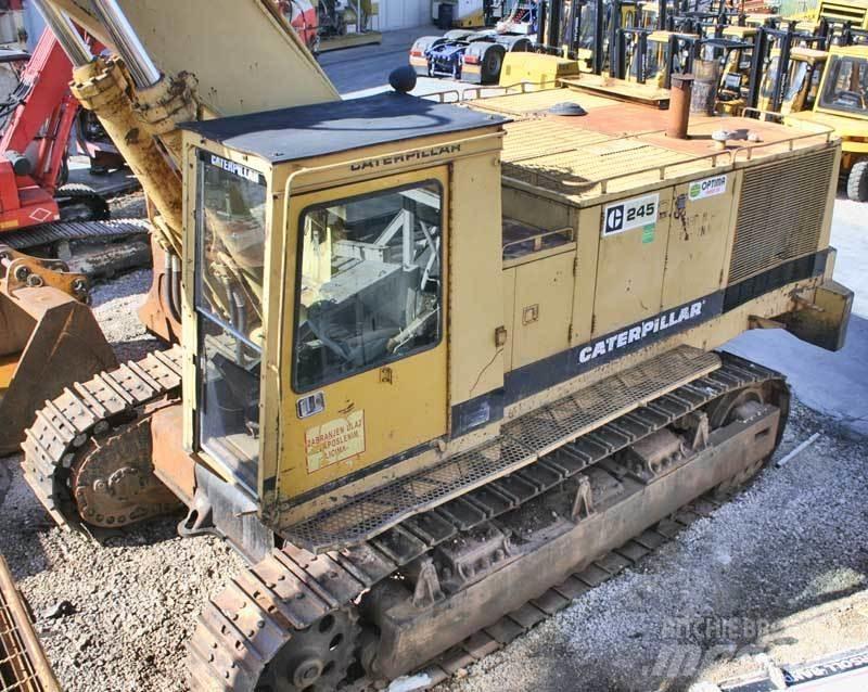 CAT 245 Гусеничні екскаватори