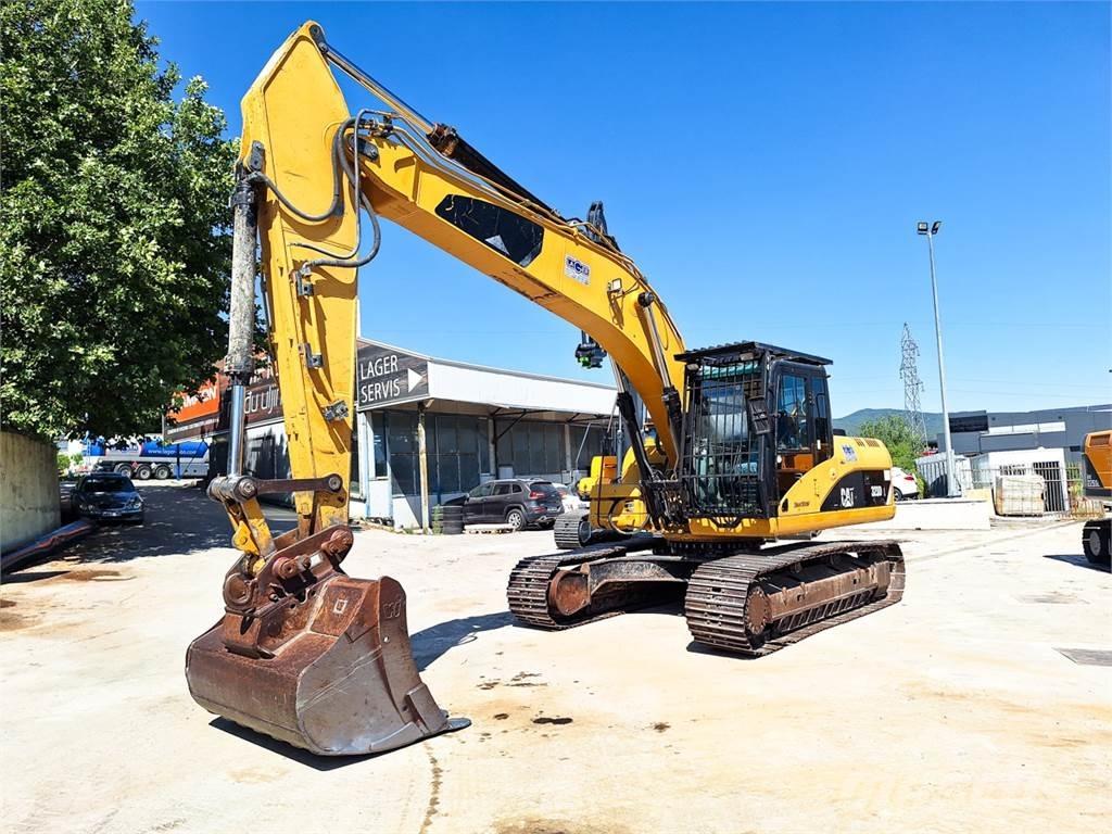 CAT 323D Гусеничні екскаватори
