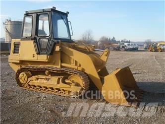 CAT 943 Гусеничні вантажники