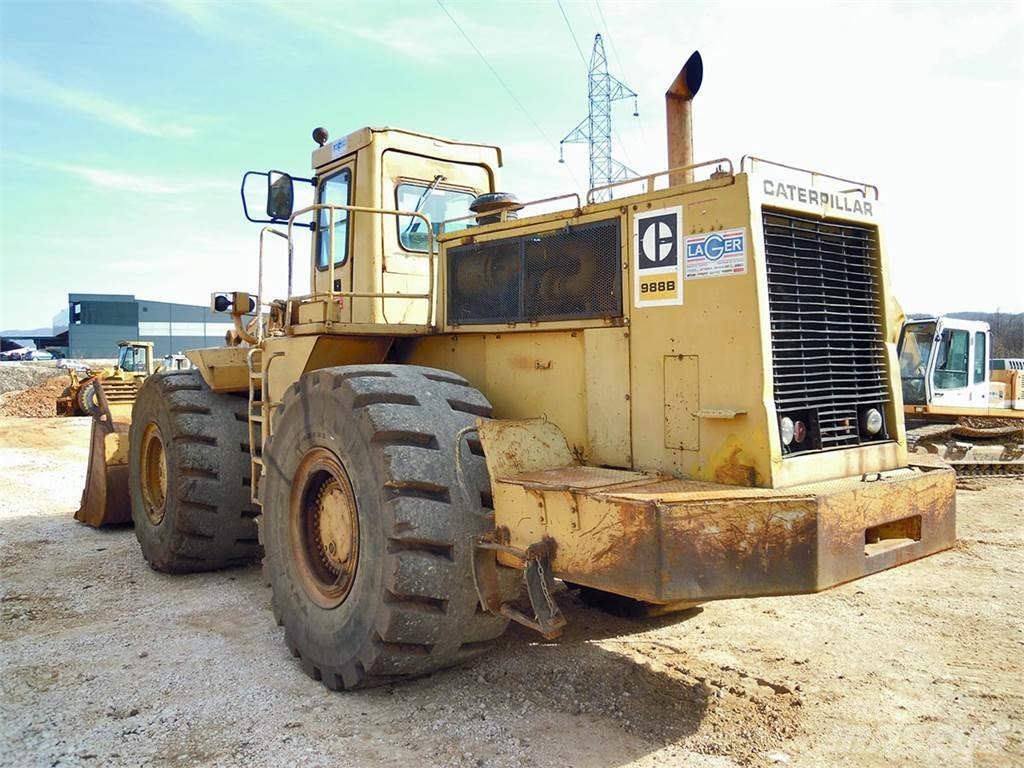 CAT 988B Фронтальні навантажувачі