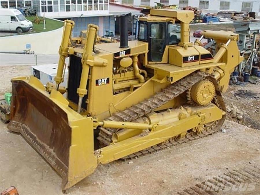 CAT D10 Гусеничні бульдозери