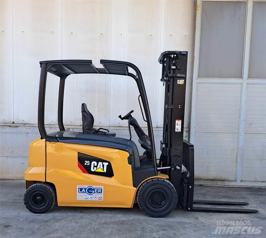 CAT EP25N Електронавантажувачі