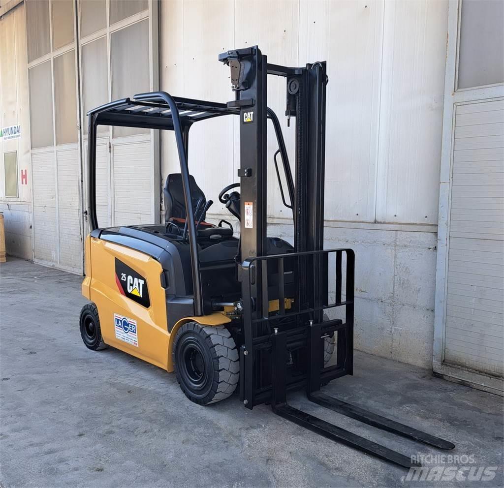 CAT EP25N Електронавантажувачі