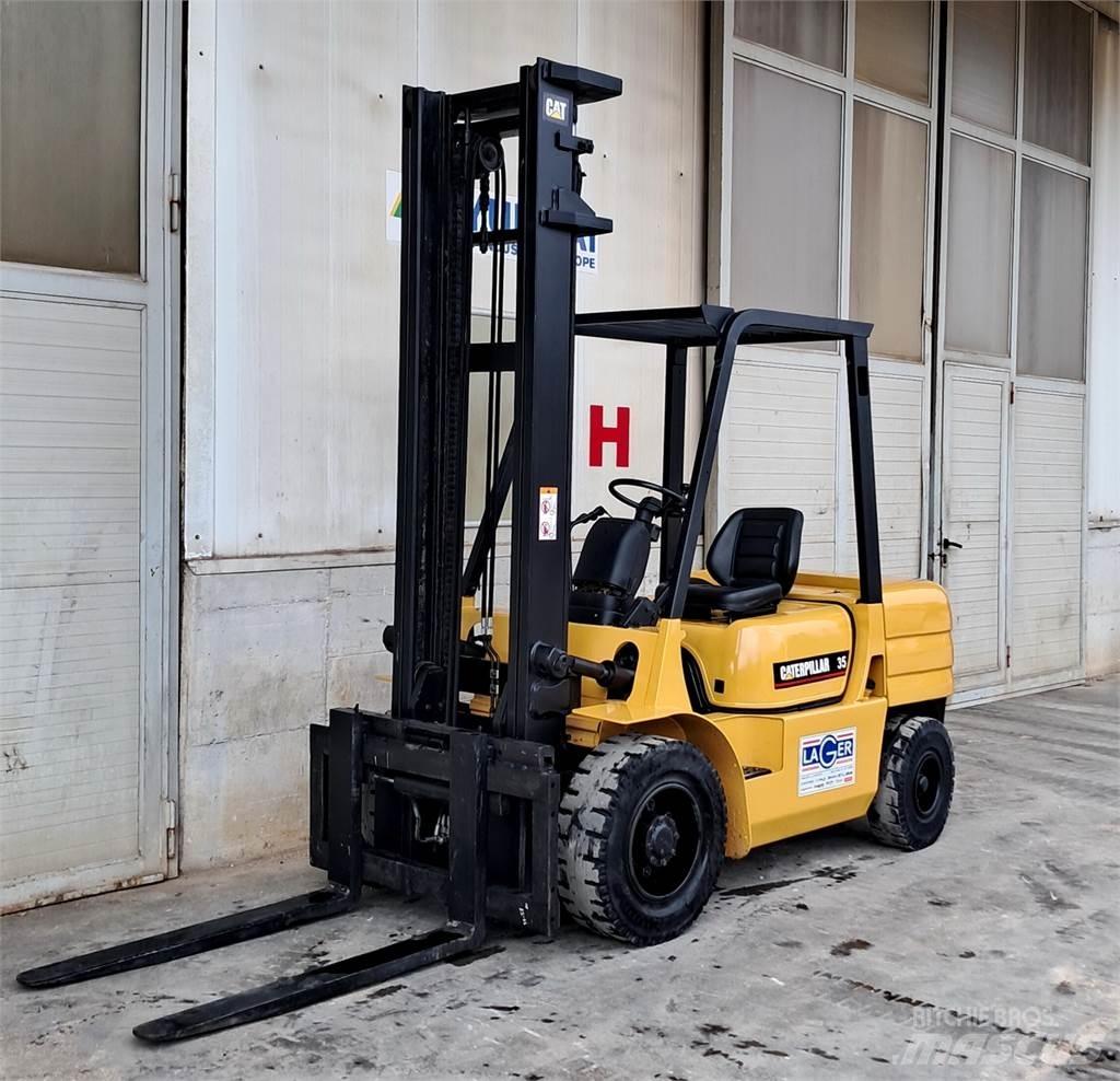 CAT FD35A Дизельні навантажувачі
