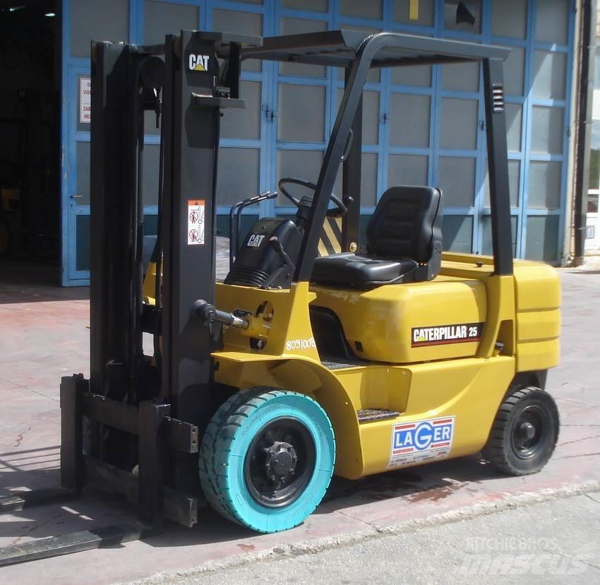 CAT GP25 Газові навантажувачі