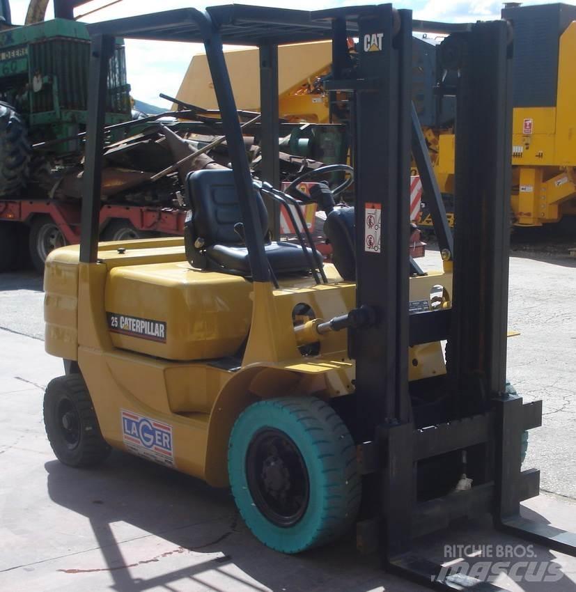 CAT GP25 Газові навантажувачі