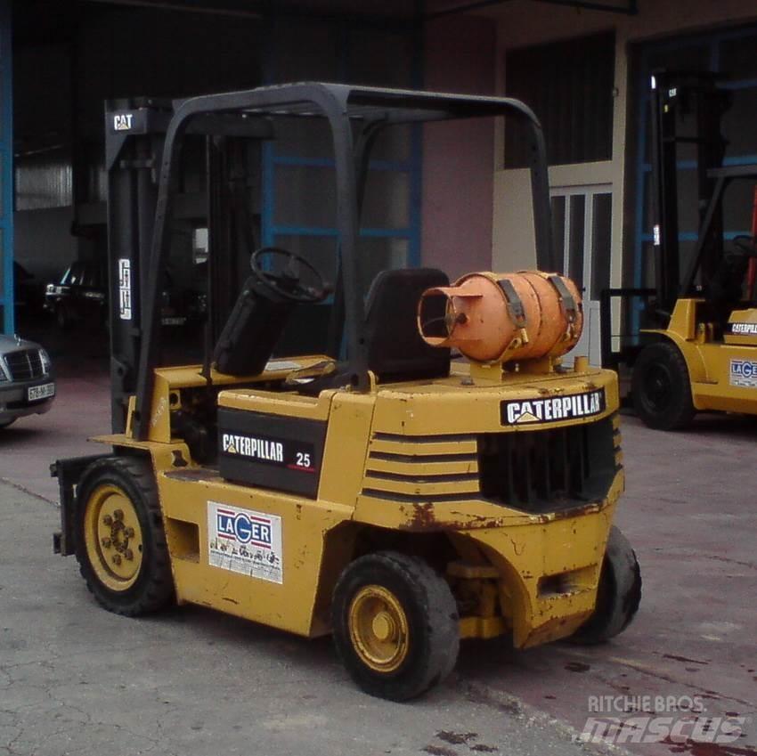CAT GP25-2 Газові навантажувачі