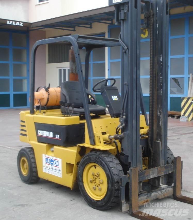 CAT GP25-2 Газові навантажувачі
