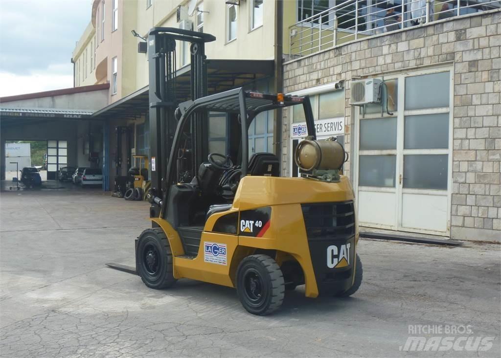 CAT GP40N Газові навантажувачі