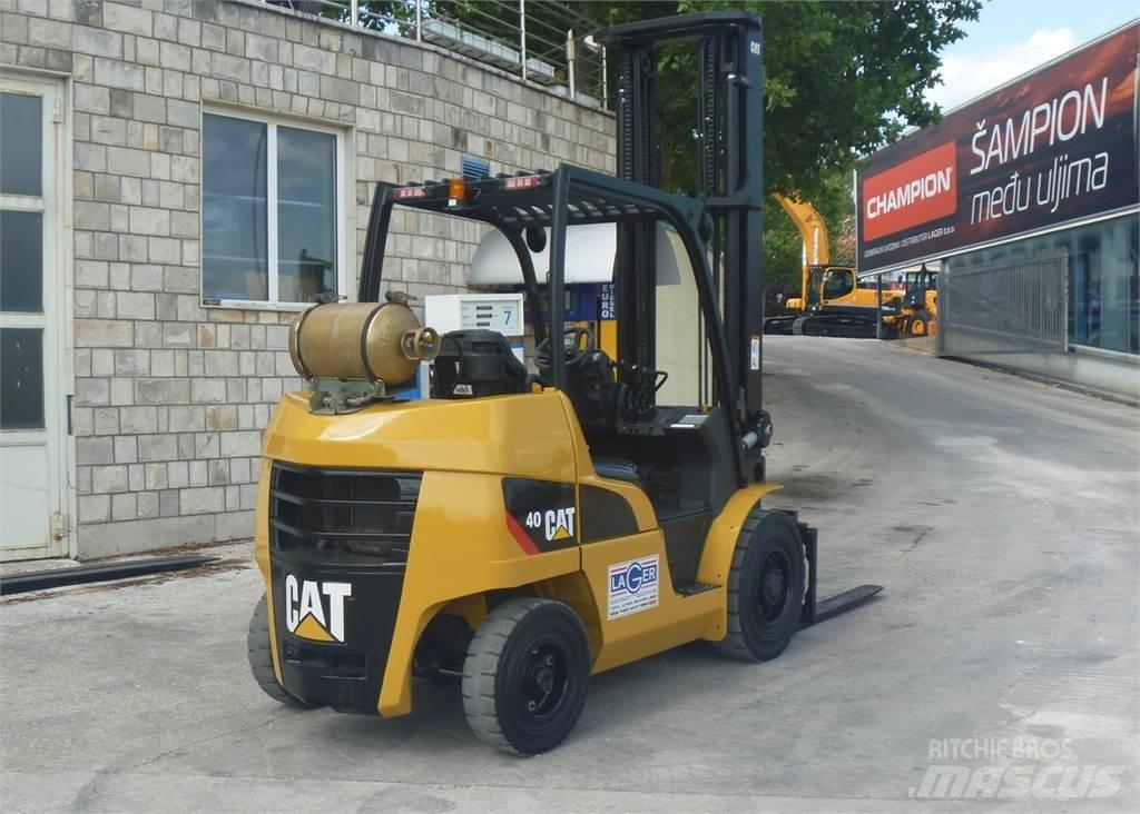 CAT GP40N Газові навантажувачі
