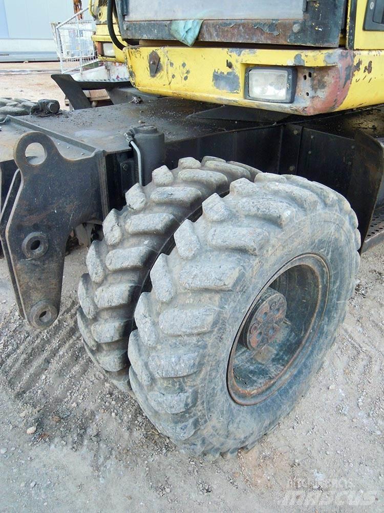 CAT M312 Колісні екскаватори