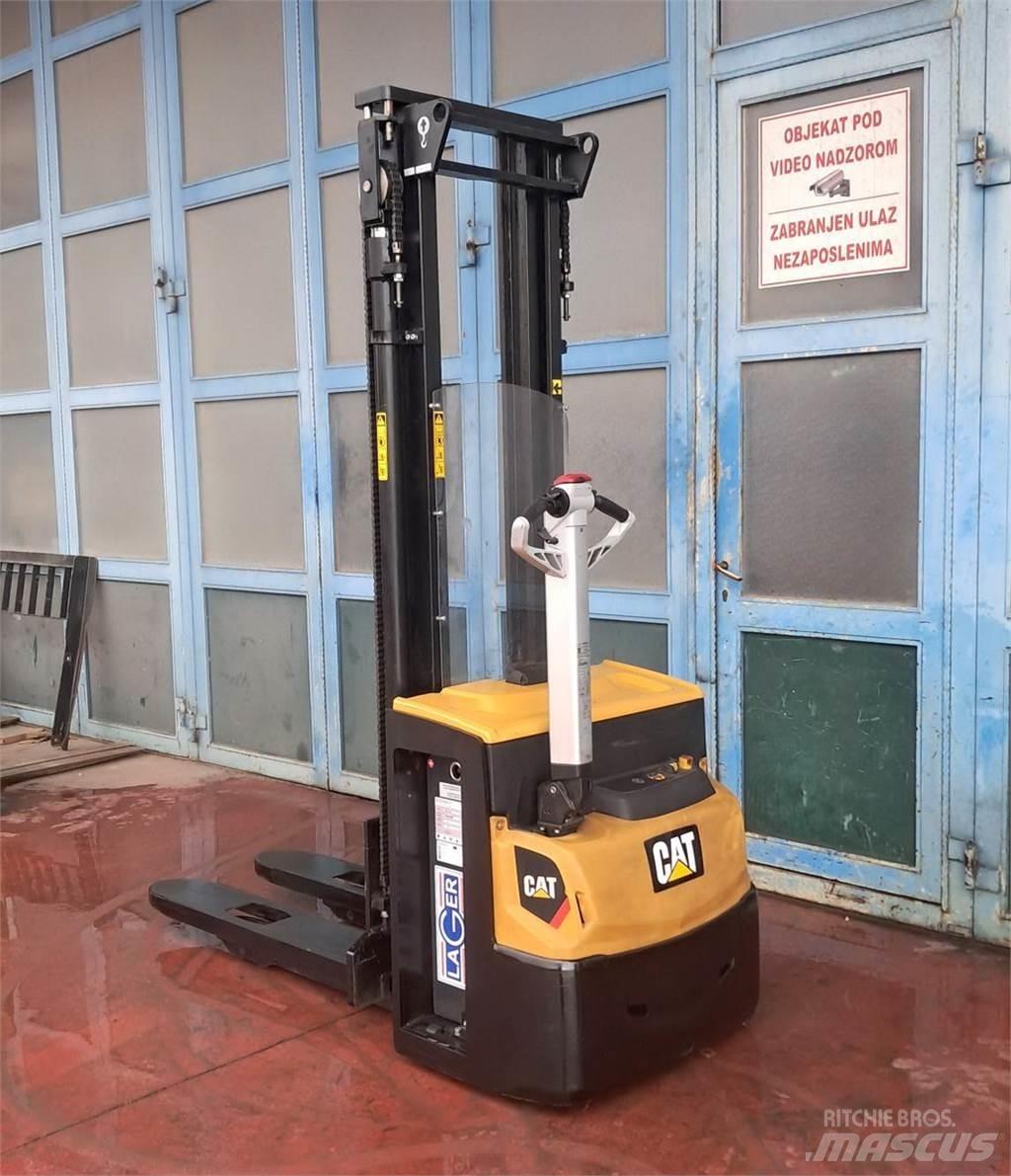 CAT NSP12N2 Штабелери