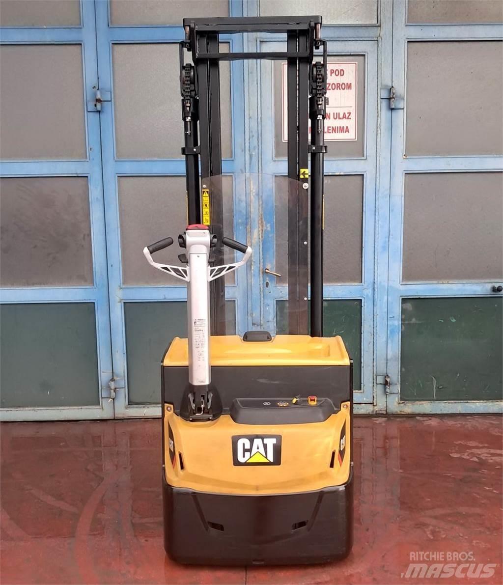 CAT NSP12N2 Штабелери
