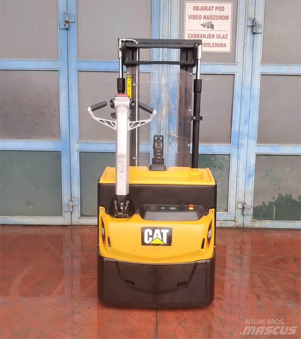 CAT NSP16N2 Штабелери