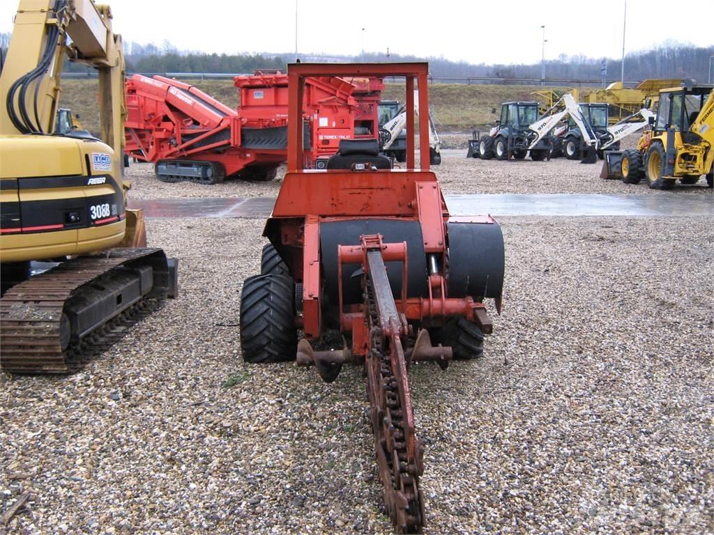 Ditch Witch 6510 DD Канавокопачі