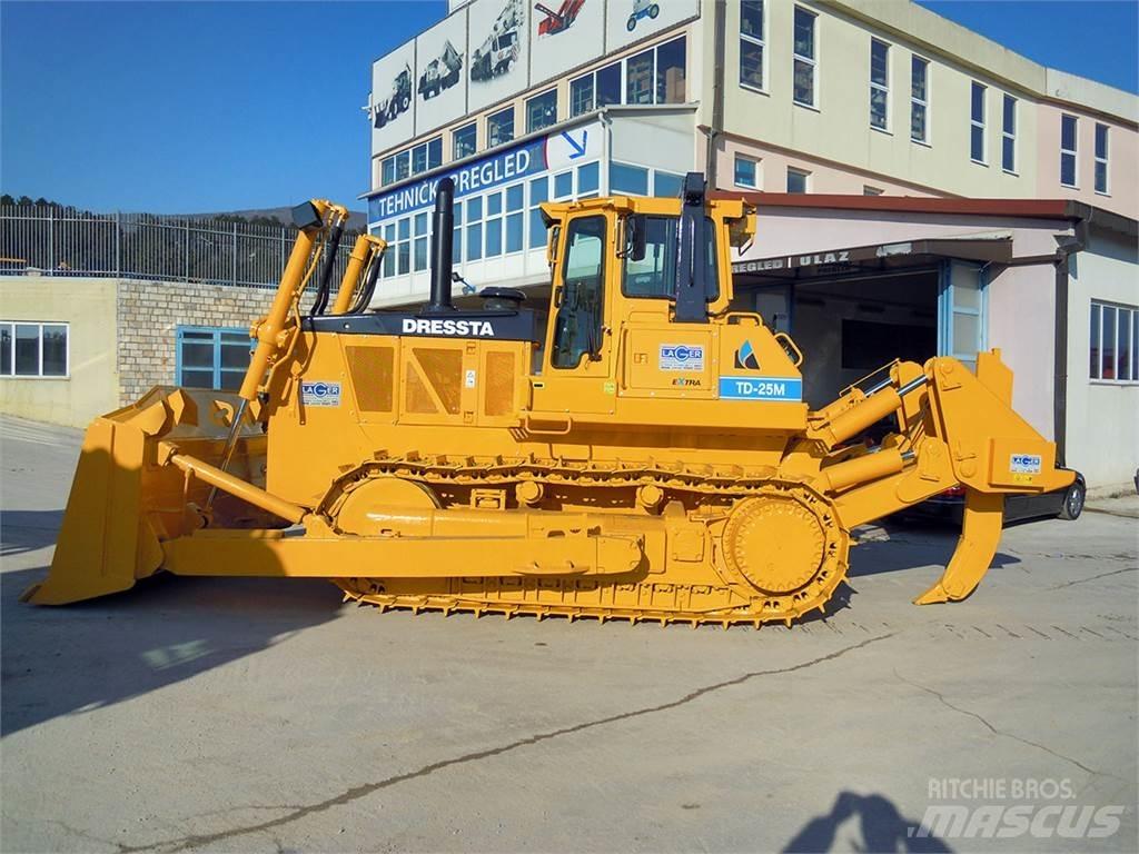 Dressta TD-25M Гусеничні бульдозери