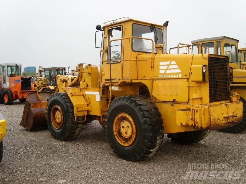 Fiat-Allis 580 FR 15 Фронтальні навантажувачі