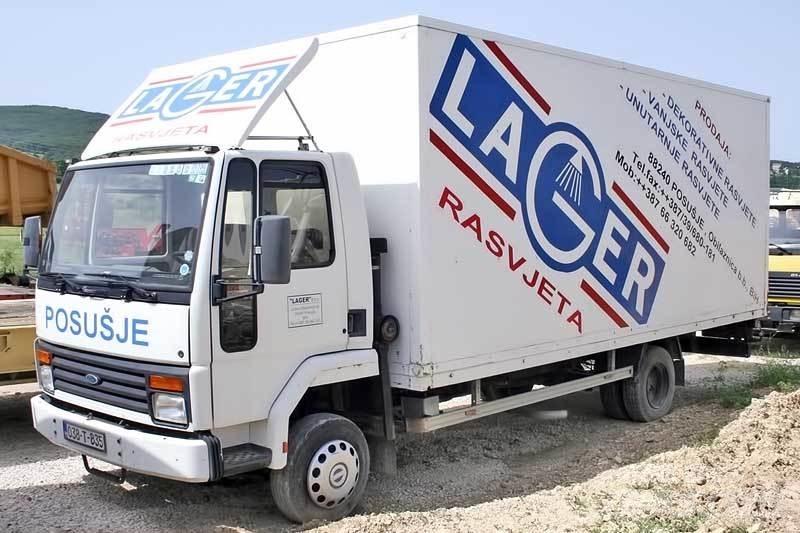 Ford DC Панельні фургони
